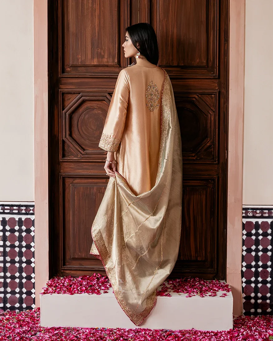 Parisa - Image 3
